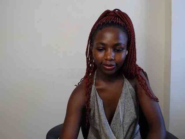 PinkCoochie22 webcam