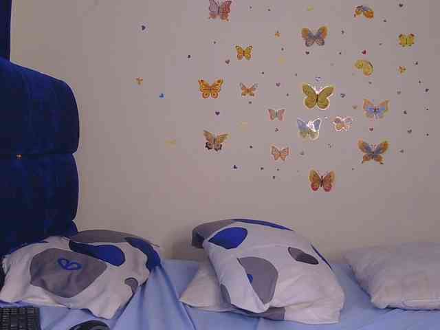 PinkCoochie22 webcam