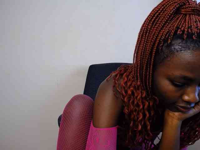 PinkCoochie22 webcam