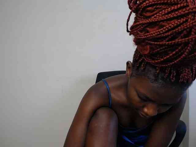 PinkCoochie22 webcam