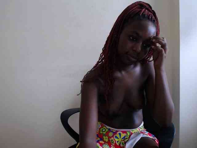 PinkCoochie22 webcam