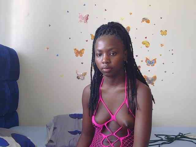 PinkCoochie22 webcam