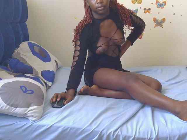 PinkCoochie22 webcam