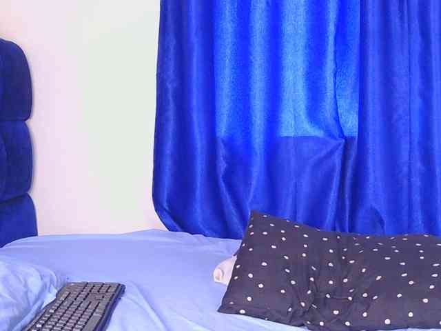 PinkCoochie22 webcam