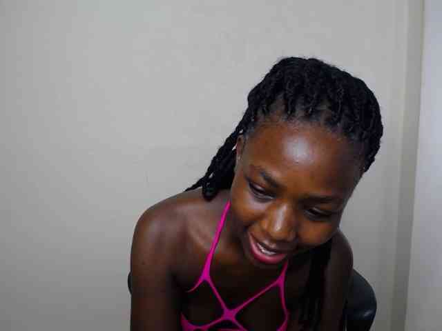 PinkCoochie22 webcam