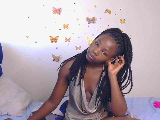 PinkCoochie22 webcam