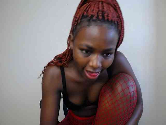 PinkCoochie22 webcam