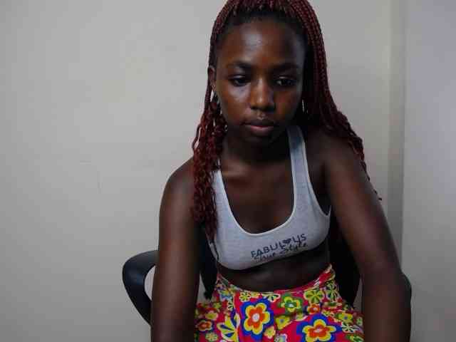 PinkCoochie22 webcam