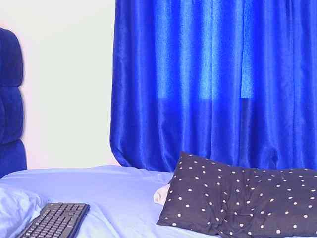 PinkCoochie22 webcam
