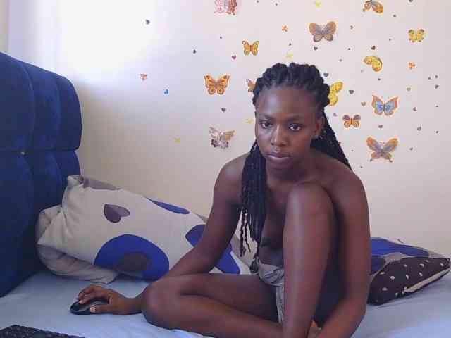 PinkCoochie22 webcam