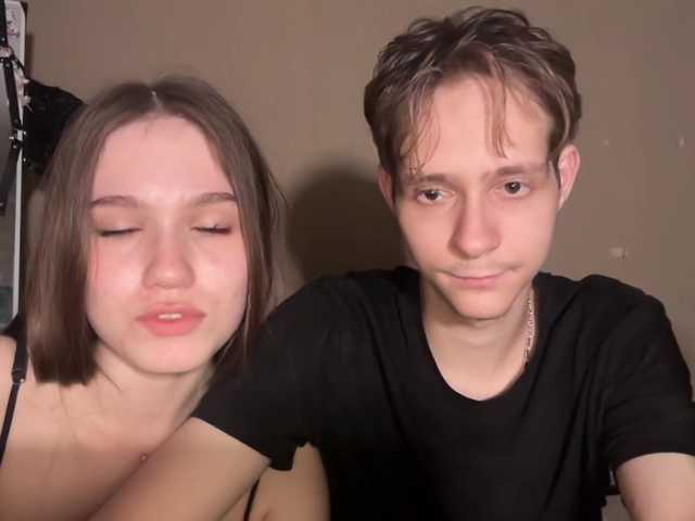 titsDestroy2008 live cam on BongaCams