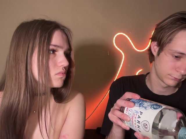 titsDestroy2008 live cam on BongaCams