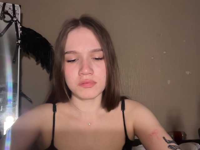 titsDestroy2008 live cam on BongaCams