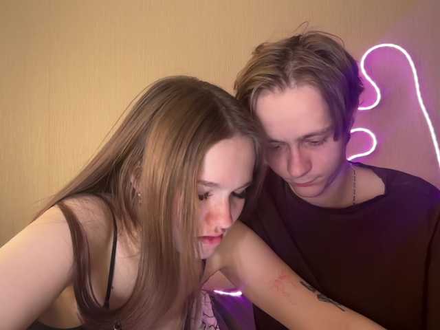  titsDestroy2008 chat room