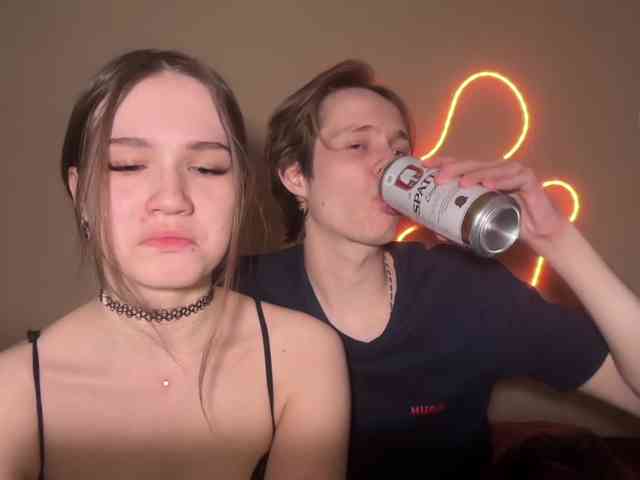 titsDestroy2008 webcam