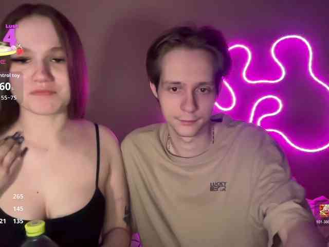 titsDestroy2008 webcam