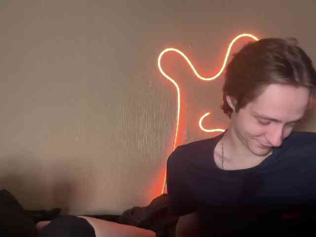 titsDestroy2008 Live Webcam on BongaCams