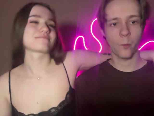titsDestroy2008 webcam