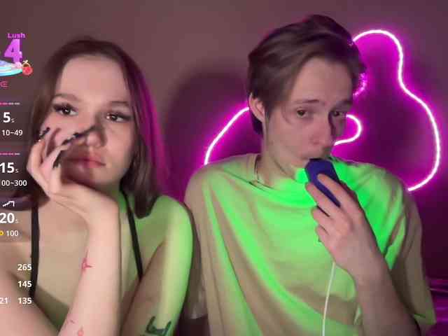 titsDestroy2008 webcam