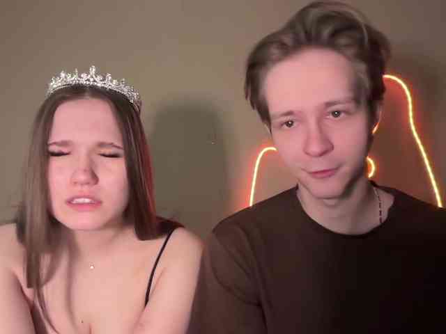 titsDestroy2008 webcam