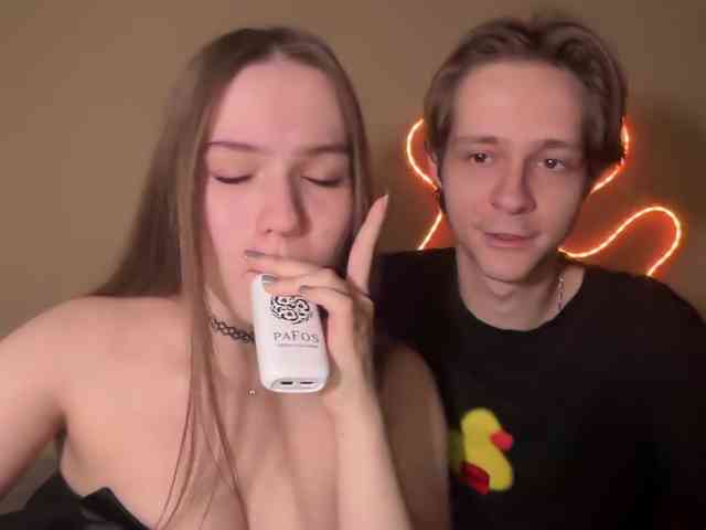 titsDestroy2008 webcam