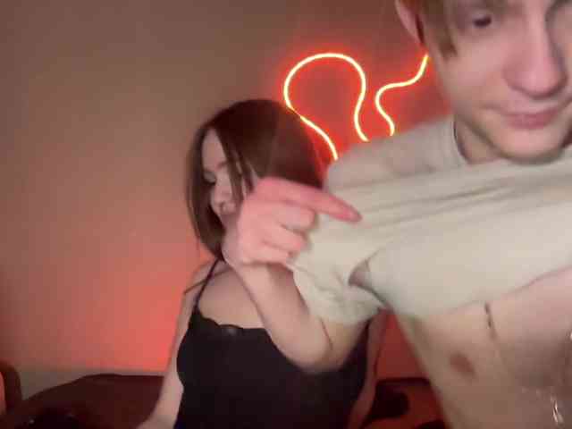 titsDestroy2008 webcam