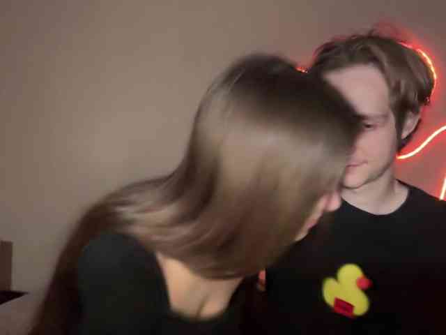 titsDestroy2008 webcam