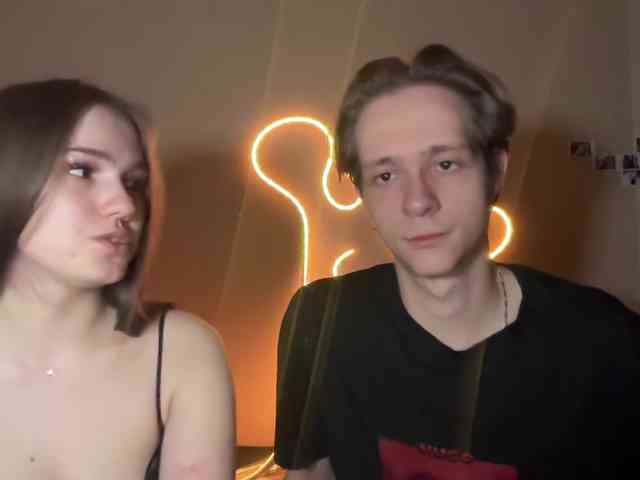 titsDestroy2008 webcam
