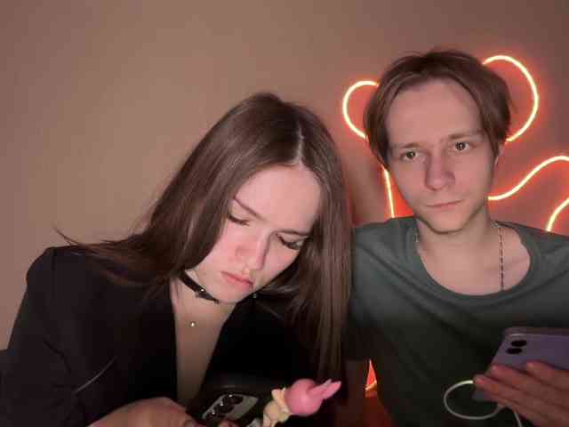 titsDestroy2008 webcam