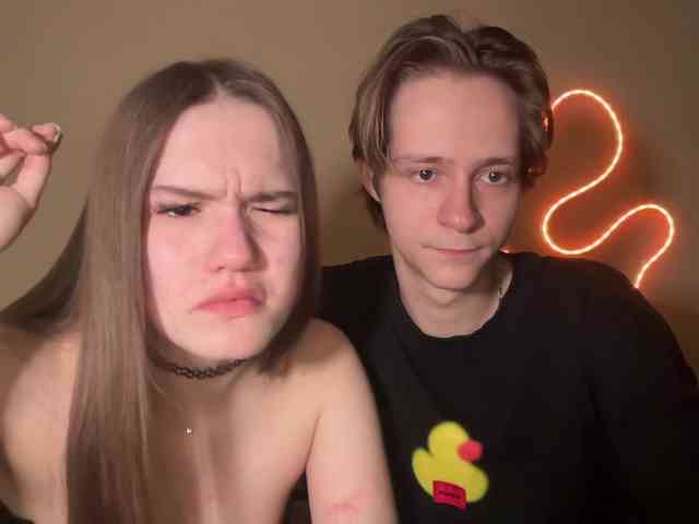 titsDestroy2008 webcam
