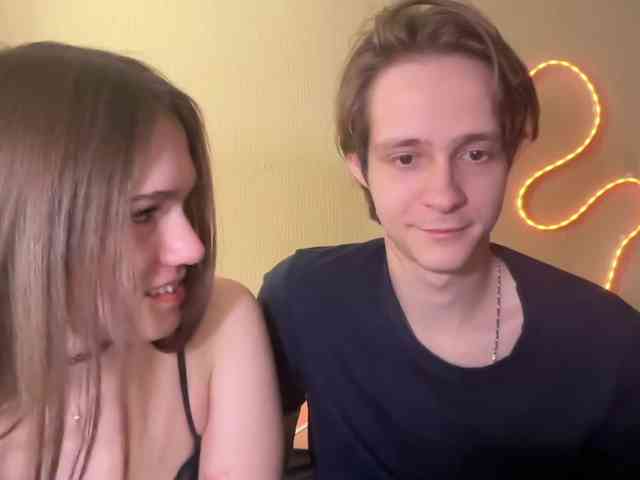 titsDestroy2008 webcam