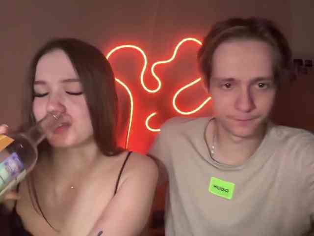 titsDestroy2008 webcam