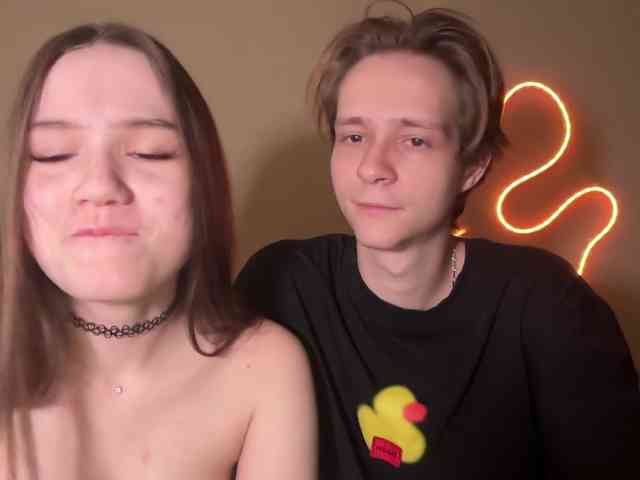 titsDestroy2008 webcam