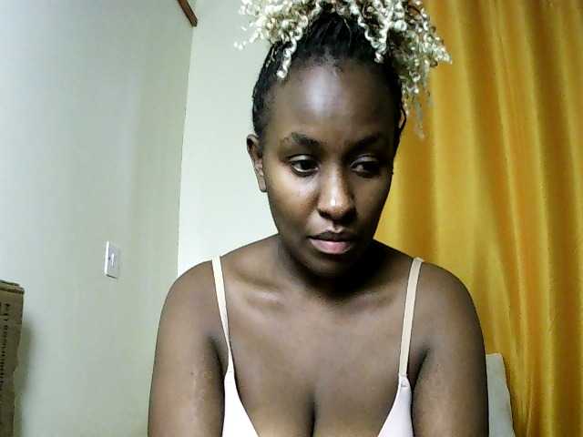 Sweet-juicy live cam on BongaCams