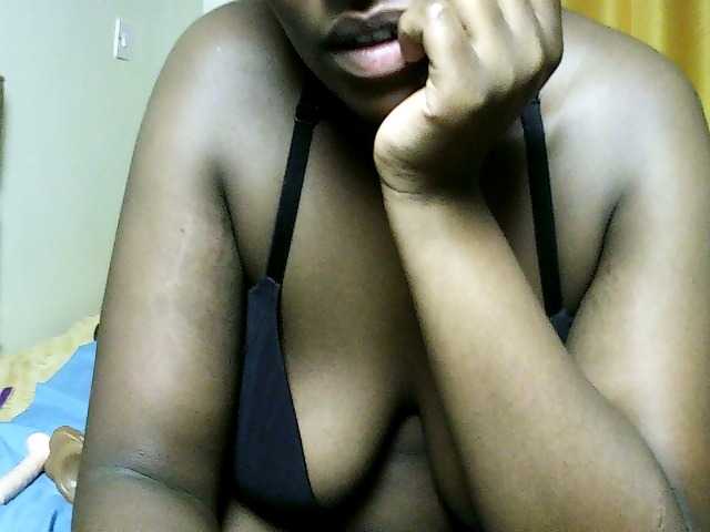 Sweet-juicy live cam on BongaCams