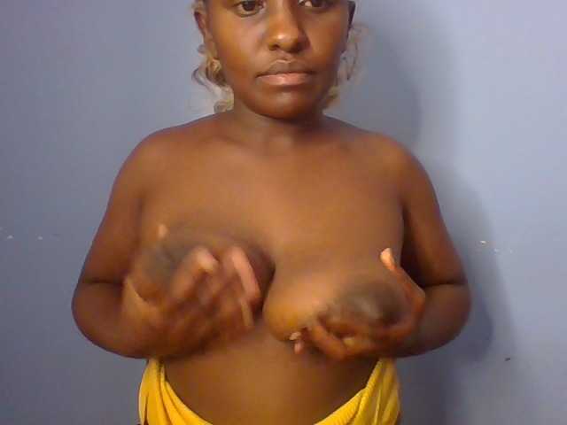 Sweet-juicy Nude Live Sex Shows