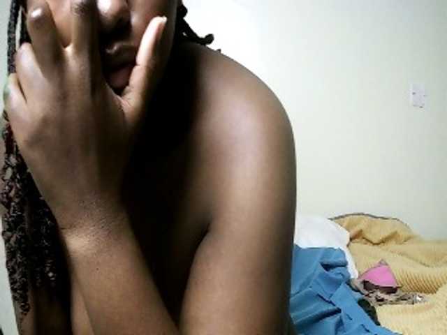 Sweet-juicy live cam on BongaCams