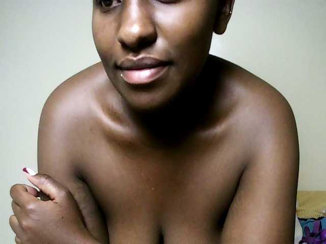 Sweet-juicy live cam on BongaCams