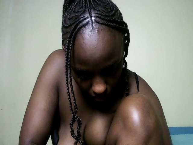 Sweet-juicy live cam on BongaCams