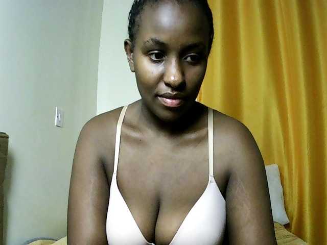 Sweet-juicy live cam on BongaCams