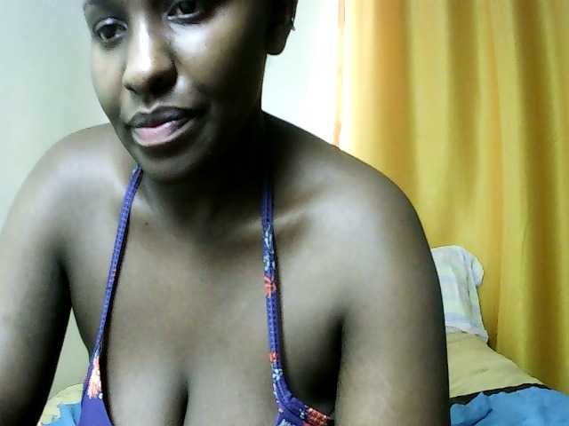 Sweet-juicy live cam on BongaCams