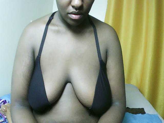 Sweet-juicy live cam on BongaCams