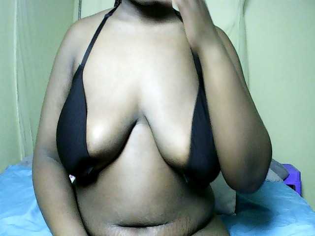 Sweet-juicy live cam on BongaCams