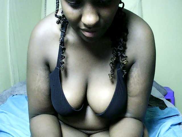 Sweet-juicy live cam on BongaCams