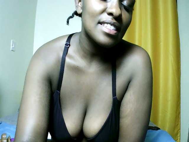 Sweet-juicy live cam on BongaCams