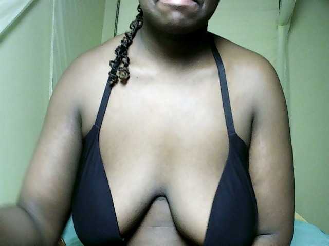 Sweet-juicy live cam on BongaCams
