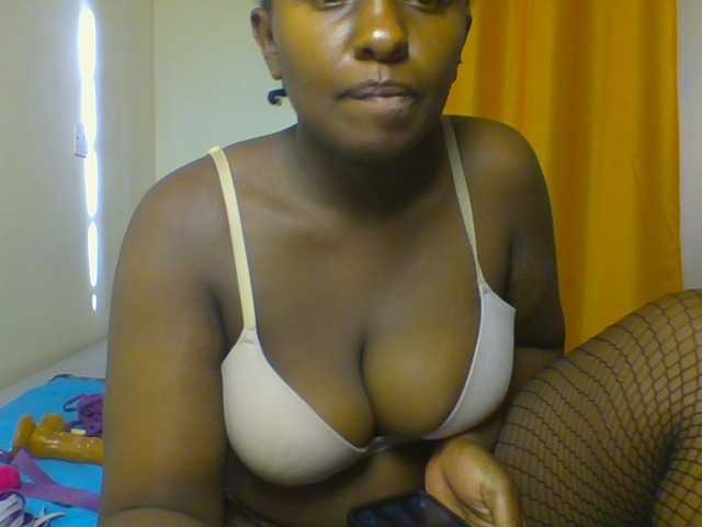 Sweet-juicy live cam on BongaCams