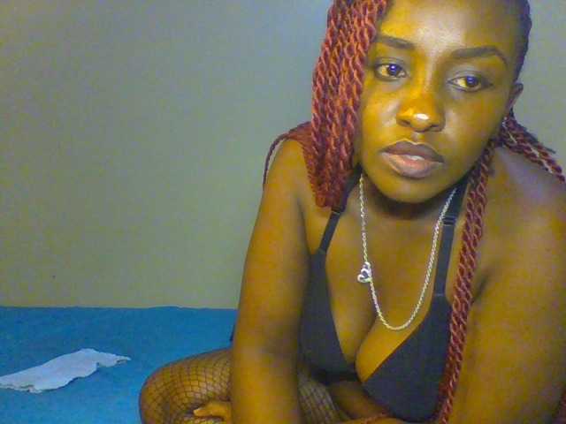 Sweet-juicy live cam on BongaCams