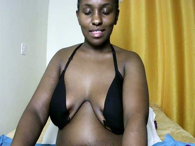 Sweet-juicy live cam on BongaCams