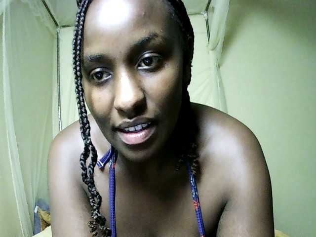 Sweet-juicy live cam on BongaCams